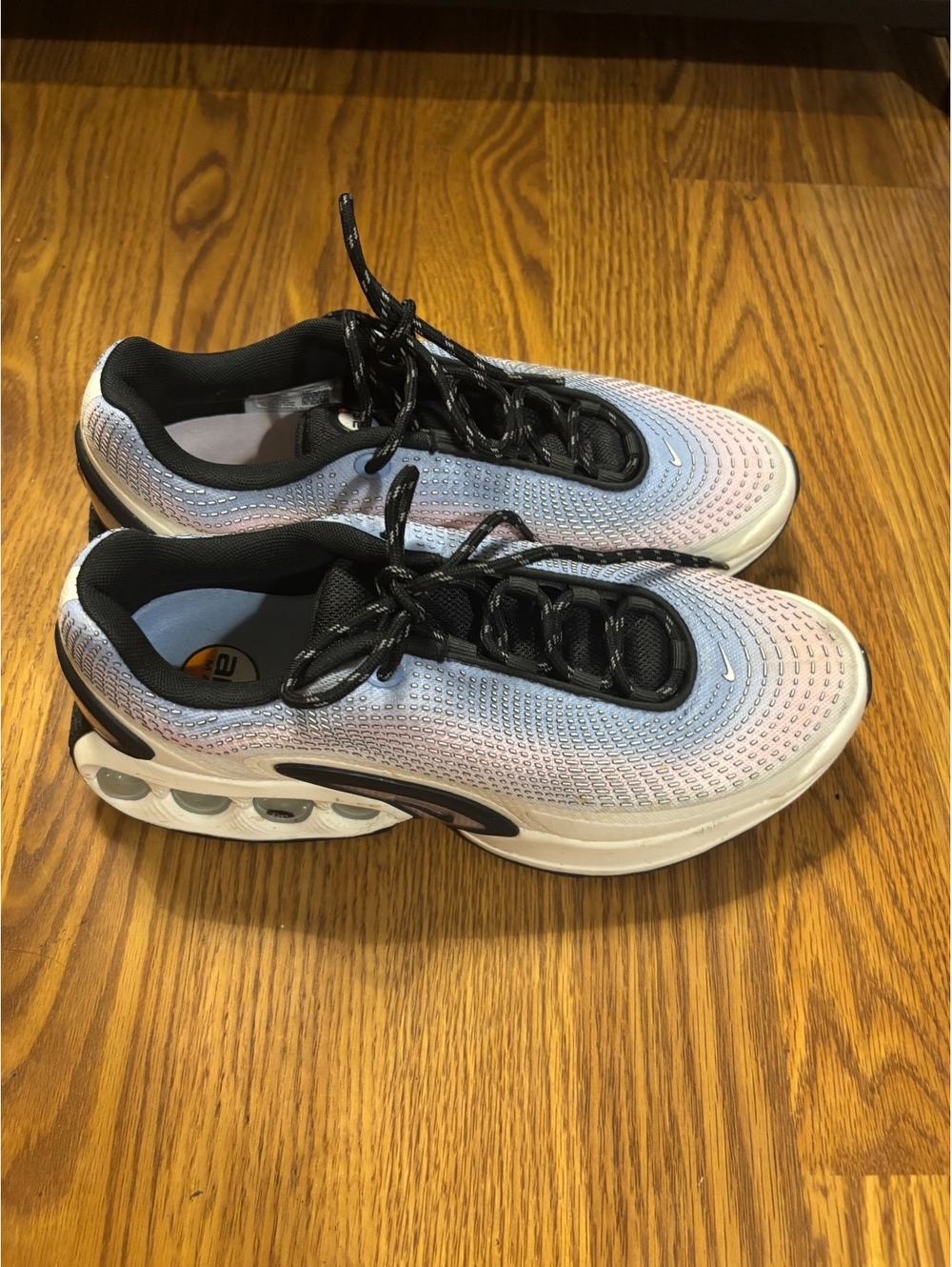 Worn Once Nike Air Max- Women’s Size 9